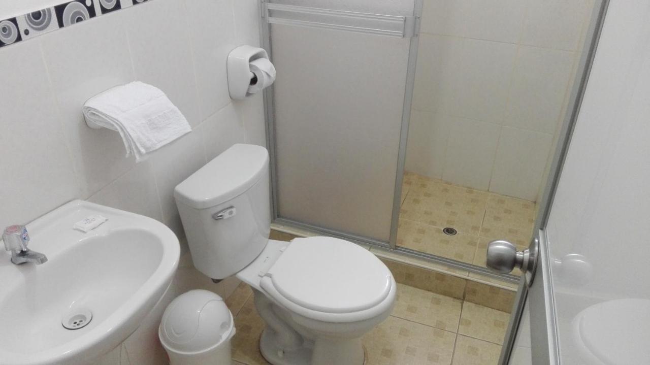 Hostal El Viajero En אויאנטאיטמבו מראה חיצוני תמונה